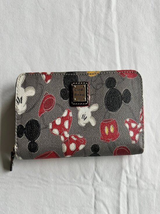 Dooney & Bourke Handbags - DOONEY & BOURKE DISNEY PARKS "MICKEY MOUSE" BODY PARTS CLUTCH WALLET
